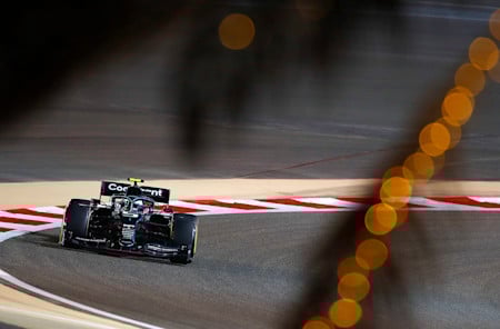He made his AMF1 debut under the lights at the Bahrain Grand Prix that year in the AMR21.