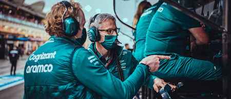 Mike Krack and Andrew Green on the pitwall