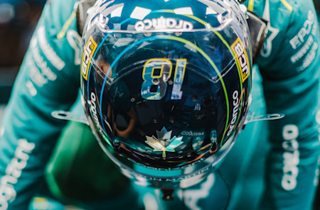 Lance looked to make ground up in the Sprint from his grid position.