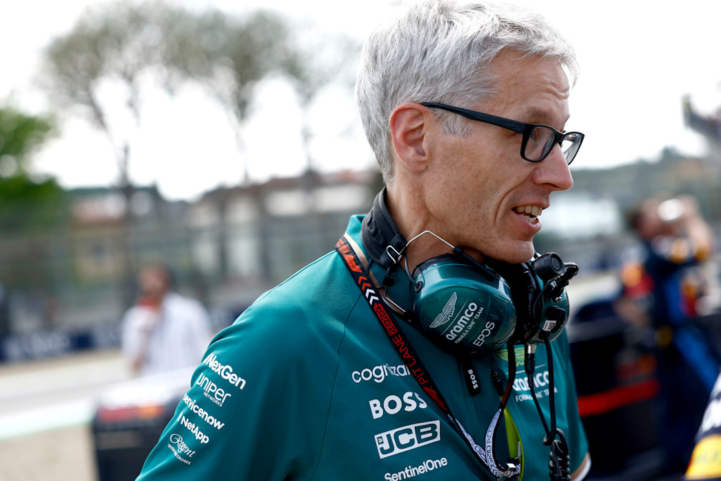 GP2407 133921 U1A9241