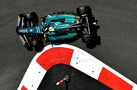 Sebastian warms up on Soft tyres during FP1