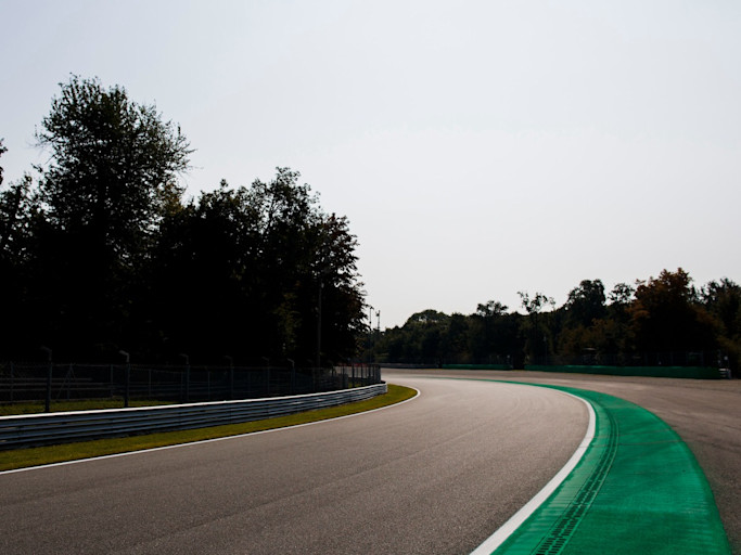 Exiting Curva Alboreto