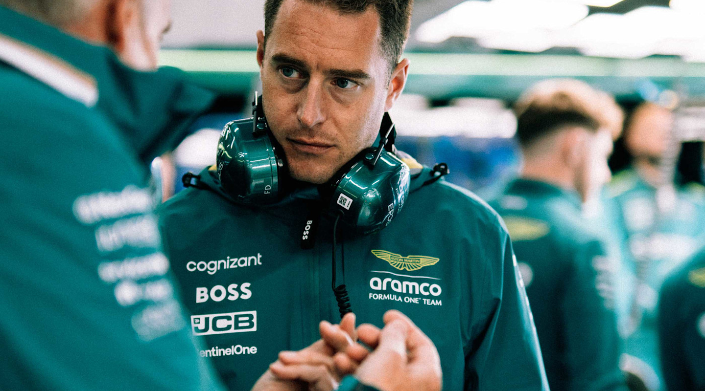 Stoffel in line talking with engineer