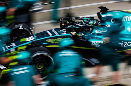 Swift pitstops from the team allowed our drivers to complete 51 laps between them in FP3