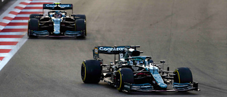 Lance leads Sebastian early in the Grand Prix