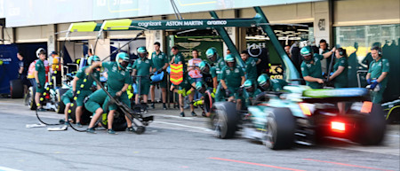 Pitstop practice in the Barcelona pitlane