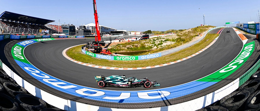 Lance Stroll explores the banking at Zandvoort's Hugenholtz corner