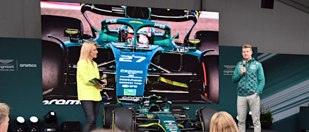Rachel and Nico talk to the fans