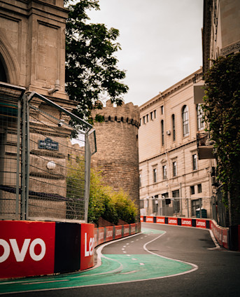 scene setting tiktok thumbnail