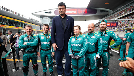 Basketball legend Yao Ming joined our mechanics on the Chinese Grand Prix grid before lights out
