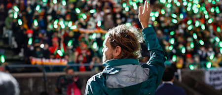 Sebastian showed his appreciation for the Japanese fans on Saturday night.