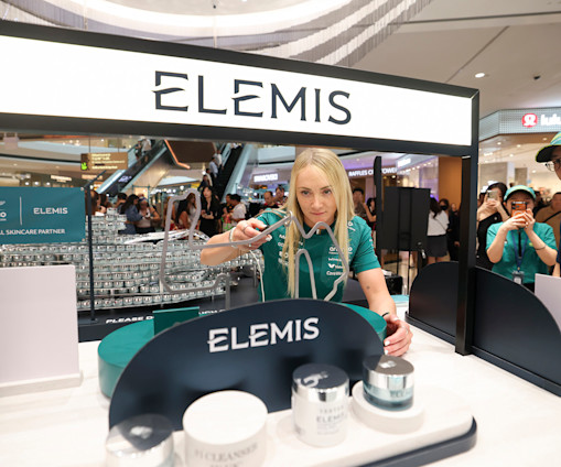 In pictures: Jessica Hawkins' ELEMIS pit stop in Singapore