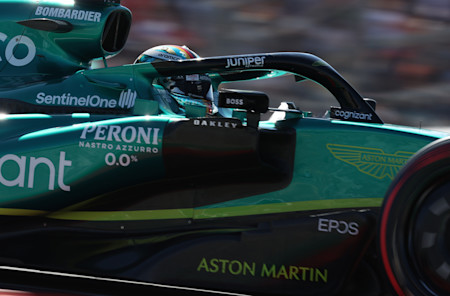 As the qualifying session got underway, both cars made it safely through Q1.