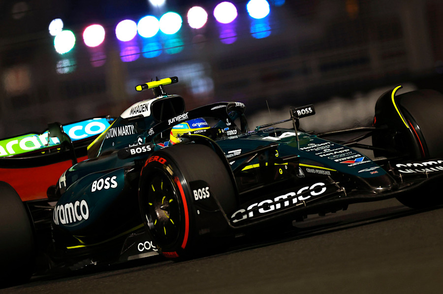 Fernando drives through Turn 14 during Qualifying