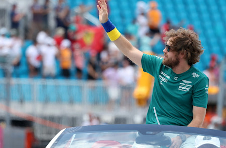 Sebastian waves to the crowd during the drivers' parade