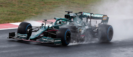Lance powers around Istanbul Park in the rain during FP3