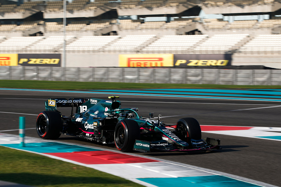 Lance evaluates Pirelli's 18-inch tyres for 2022