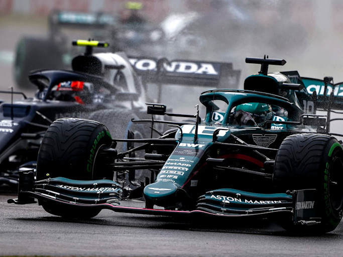 Lance goes wheel to wheel