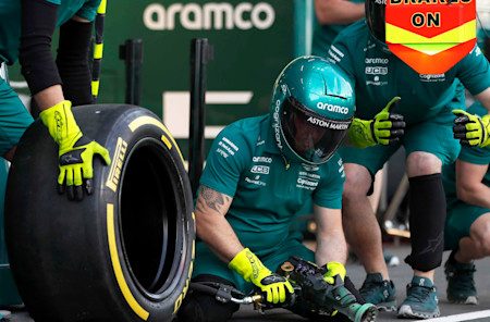 The team practices pitstops on Friday at the Jeddah Corniche Circuit