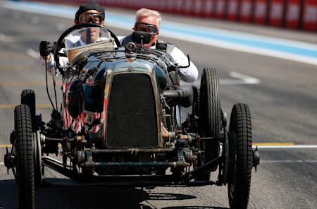 Sebastian and Johnny complete their demonstration lap.