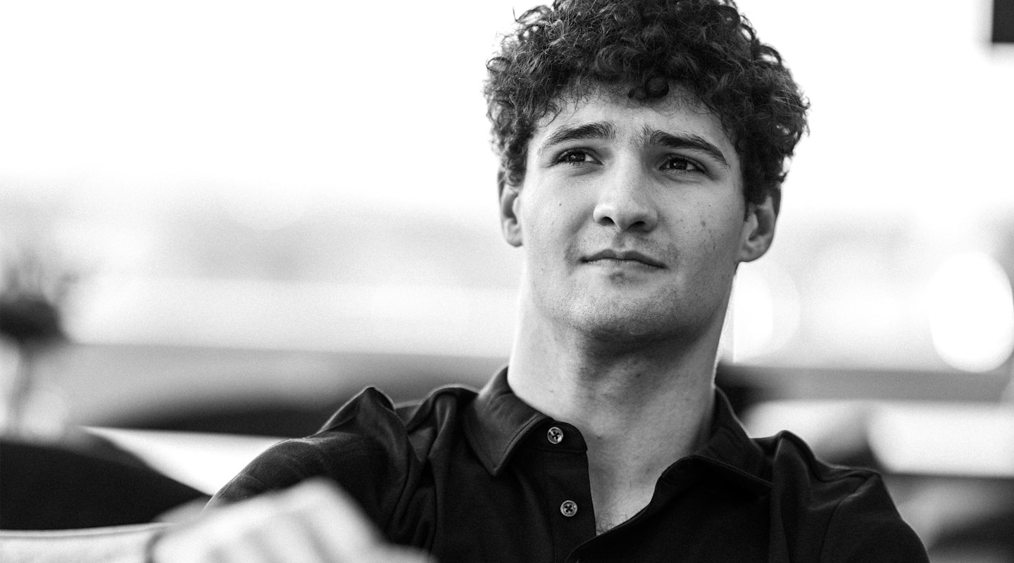 Jak third driver in line 1