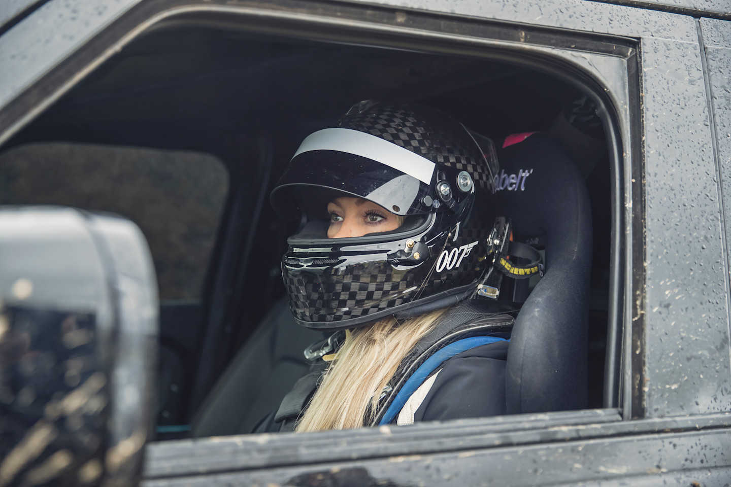Jessica Hawkins - Aston Martin F1 Team