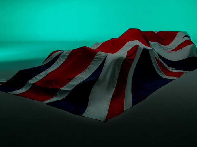 Lift the cover on the AMR21