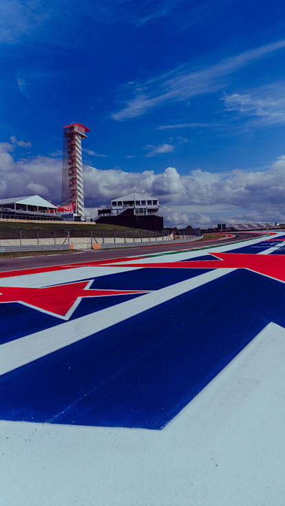 US GP header track portrait