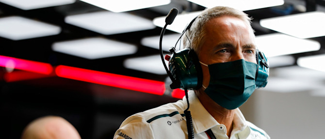 Martin Whitmarsh, Group CEO of AMPT, takes in his first race with the team