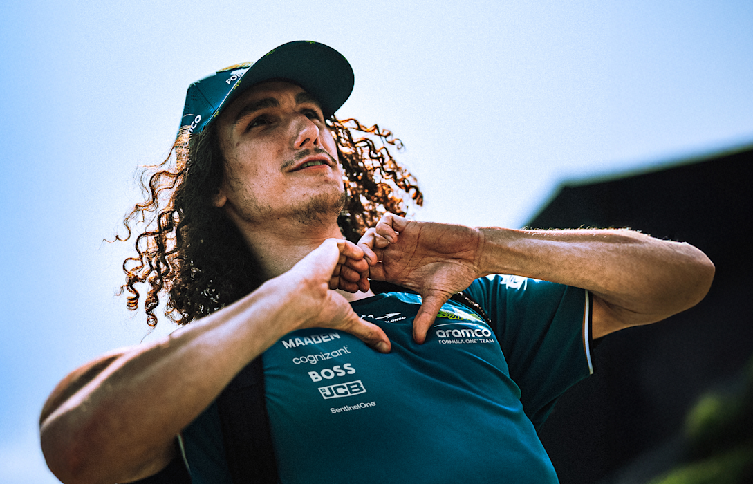 2800x1800 FanMade Alt