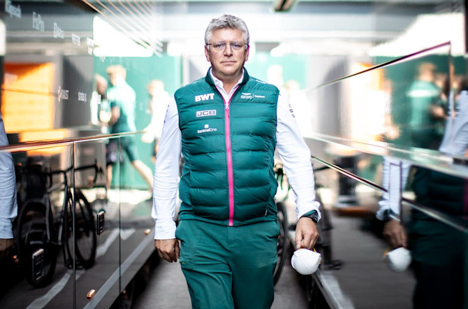 CEO & Team Principal Otmar Szafnauer heads to the pitwall on Saturday in Zandvoort