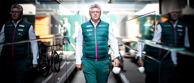 CEO & Team Principal Otmar Szafnauer heads to the pitwall on Saturday in Zandvoort