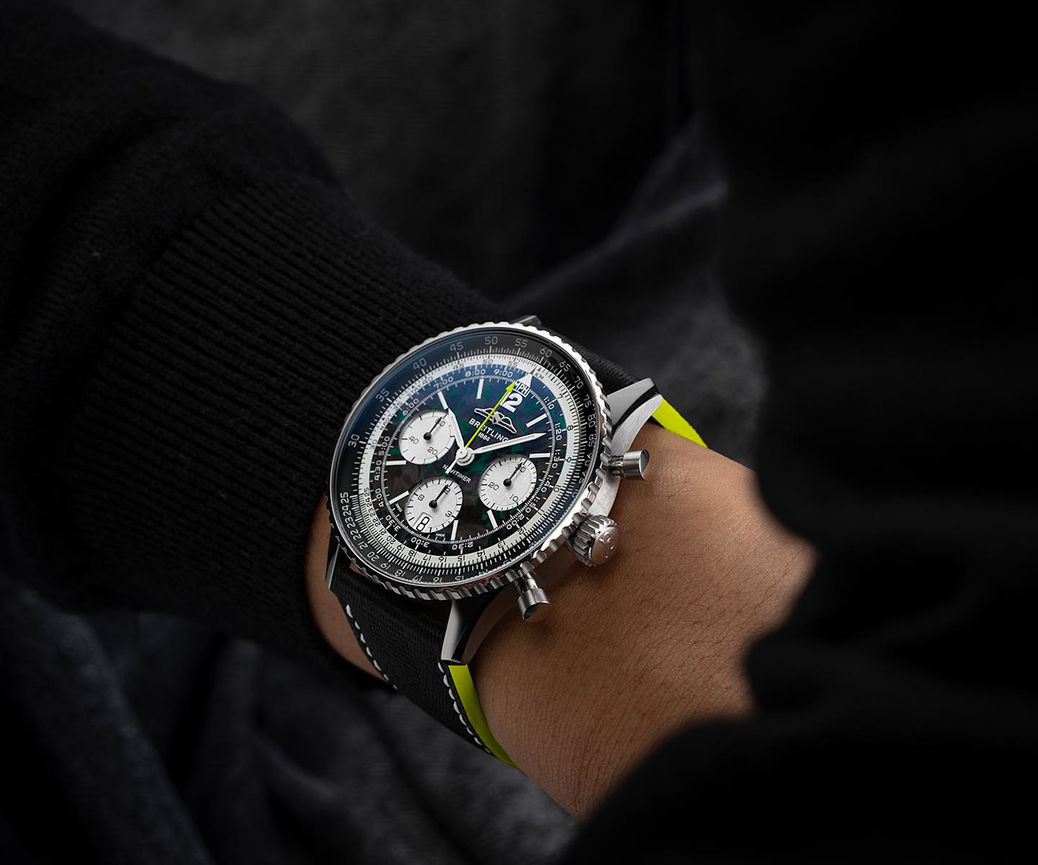 Aston Martin × Breitling: Navitimer B01 Aston Martin Aramco official collaboration image