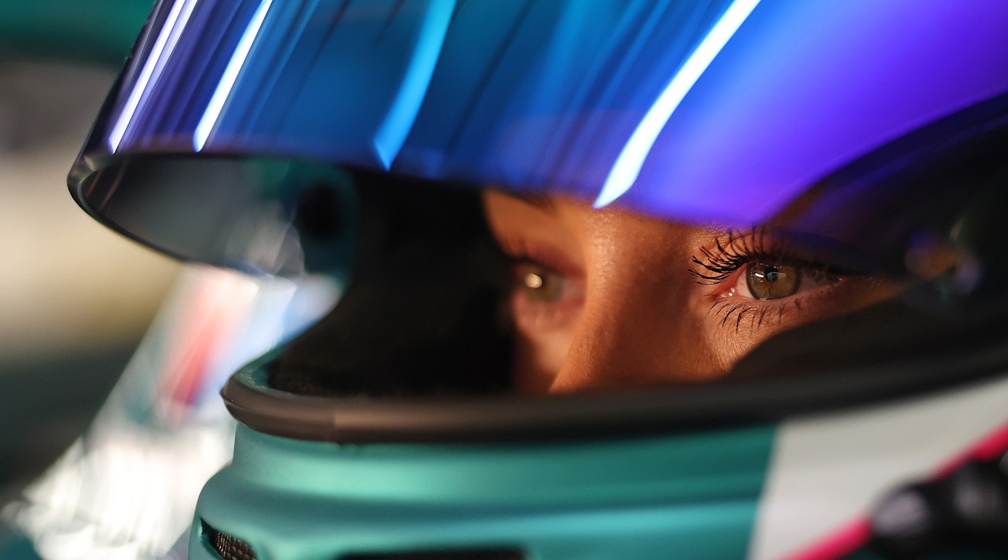 Jessica H Steering Column Fixed Image 1