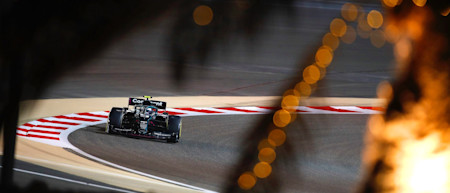Sebastian Vettel drives the AMR21 under the lights in Bahrain