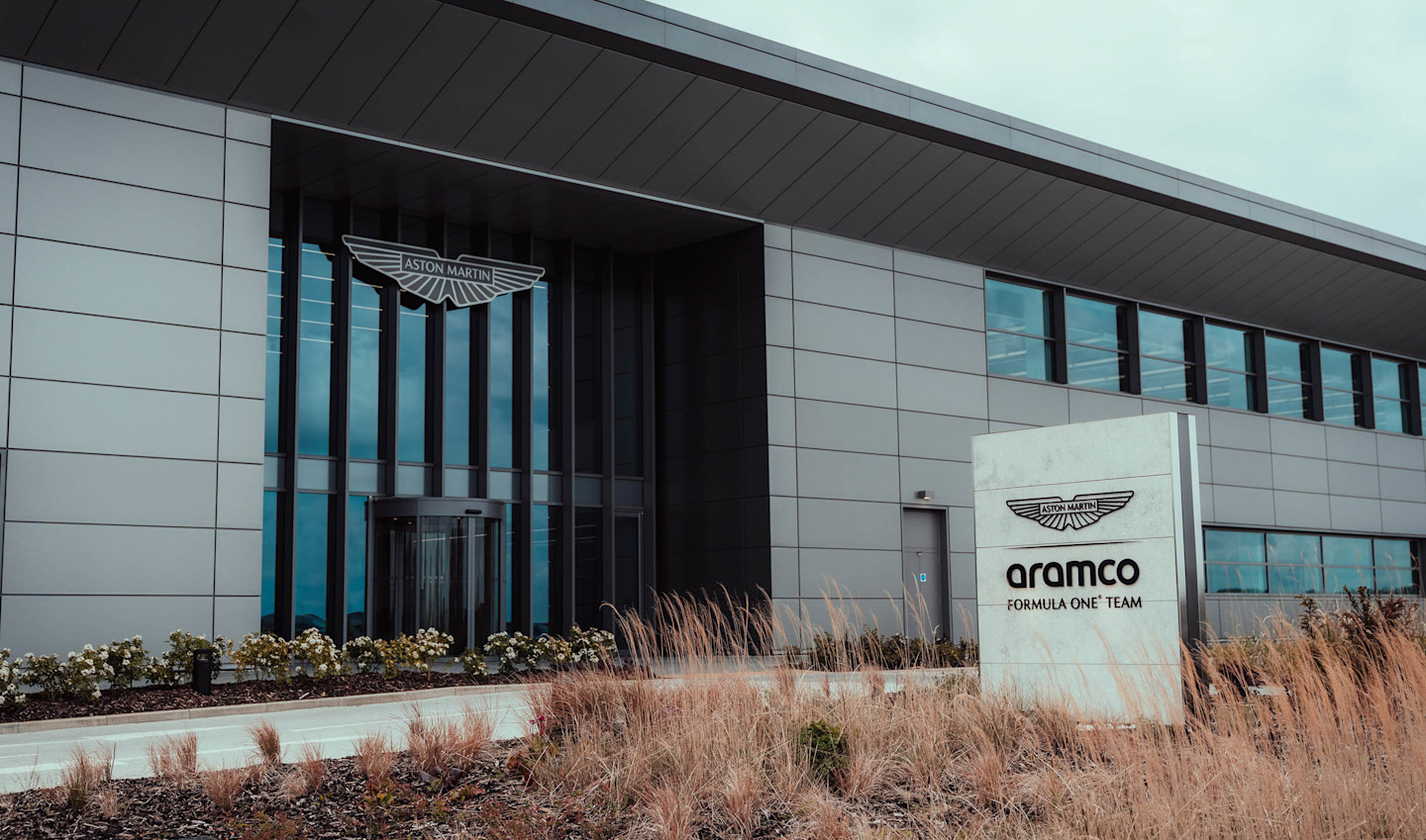 TEAM NEWS HERO DESKTOP