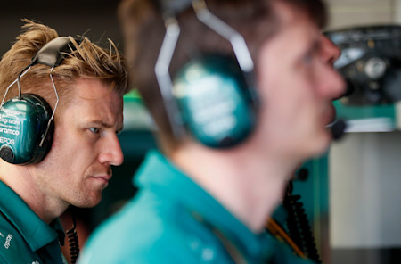 Reserve and Development Driver Nico Hülkenberg watches on as Sebastian and Lance qualify