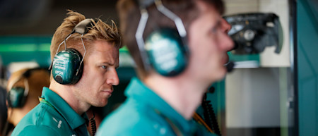 Reserve and Development Driver Nico Hülkenberg watches on as Sebastian and Lance qualify