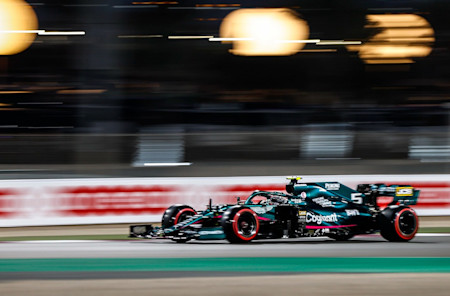 Sebastian battles his way back through the field after a challenging start to the race in Qatar.