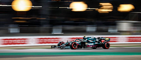 Sebastian battles his way back through the field after a challenging start to the race in Qatar.