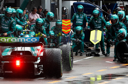 Lance pits to change from Inters to the Hard compound