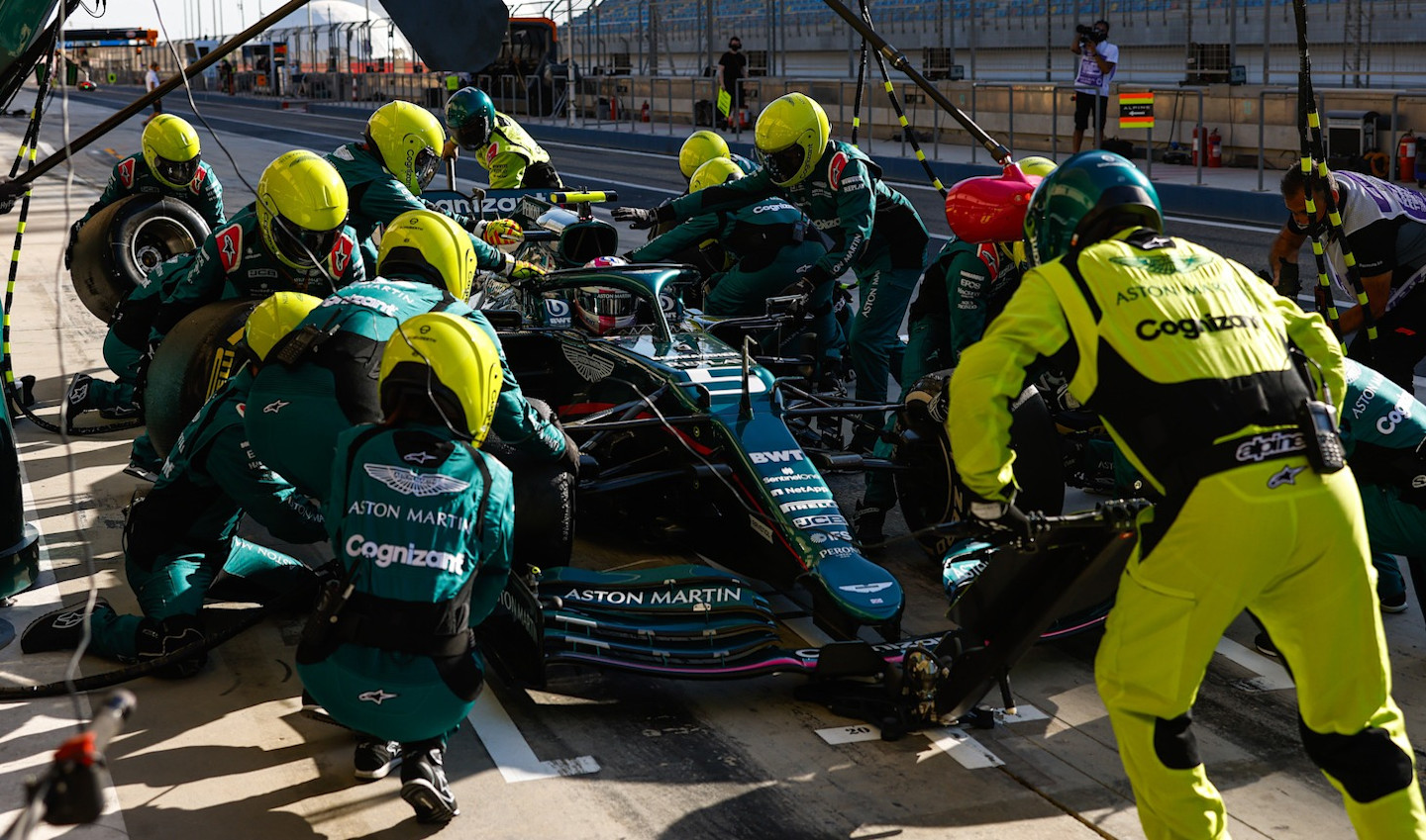 Bahrain pitcrew