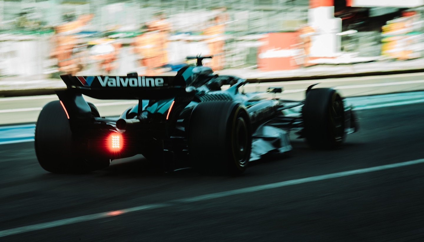 Sprint guide homepage desktop hero 2