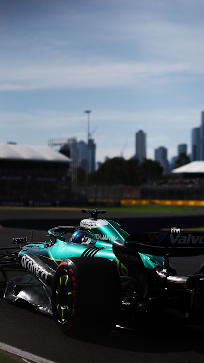 Australian GP hero 2 mobile