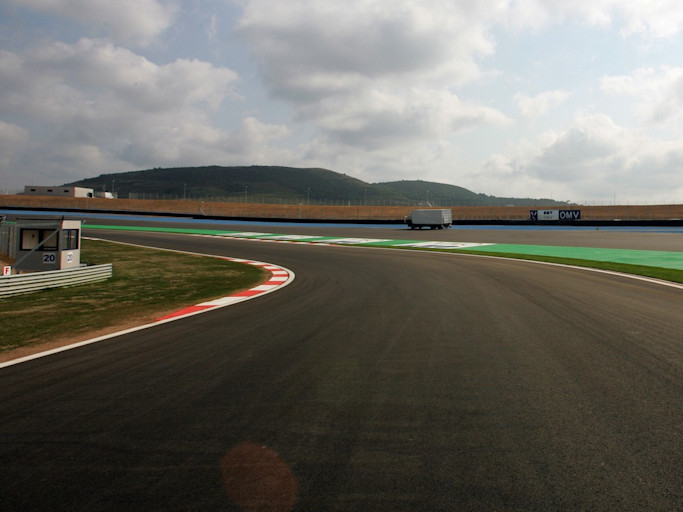 Entering Turn Eight at Istanbul Park