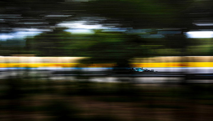 Lance reviews France