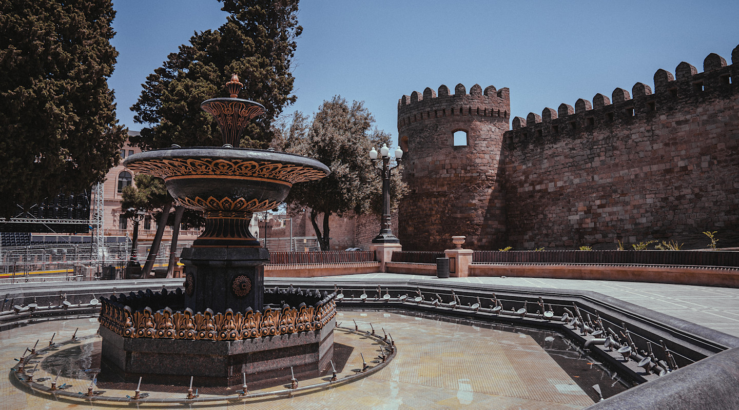 Fixed image Mexico City in line 1