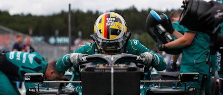 Sebastian was ready to get going in the Sprint, with his bee-themed helmet.