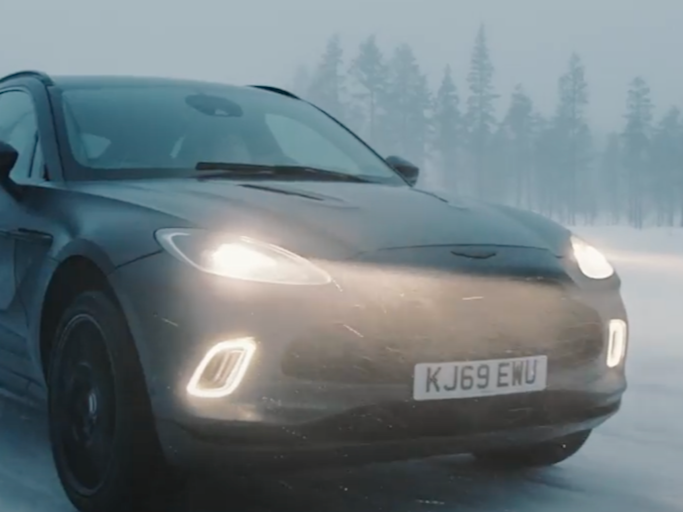 Sebastian Vettel x Aston Martin DBX