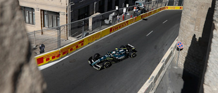 Sebastian settles in around the Old City during practice